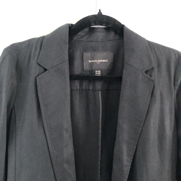 Banana Republic lightweight blazer - Picture 2 of 11